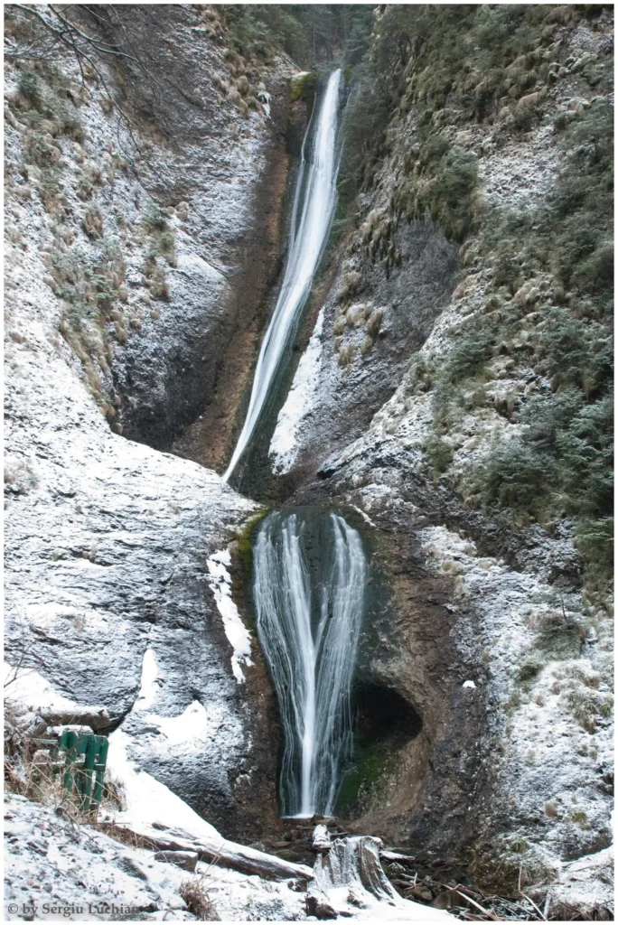 Duruitoarea Waterfall