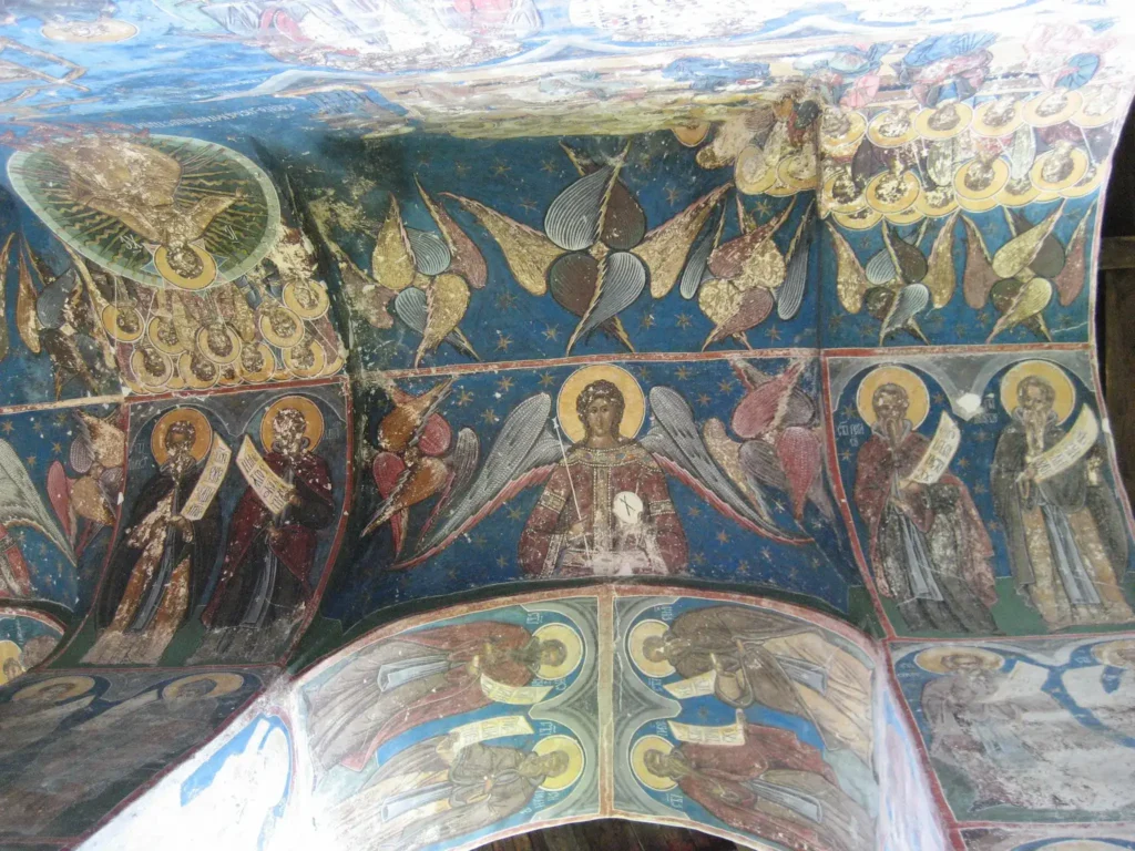 Humor monastery, exonarthex